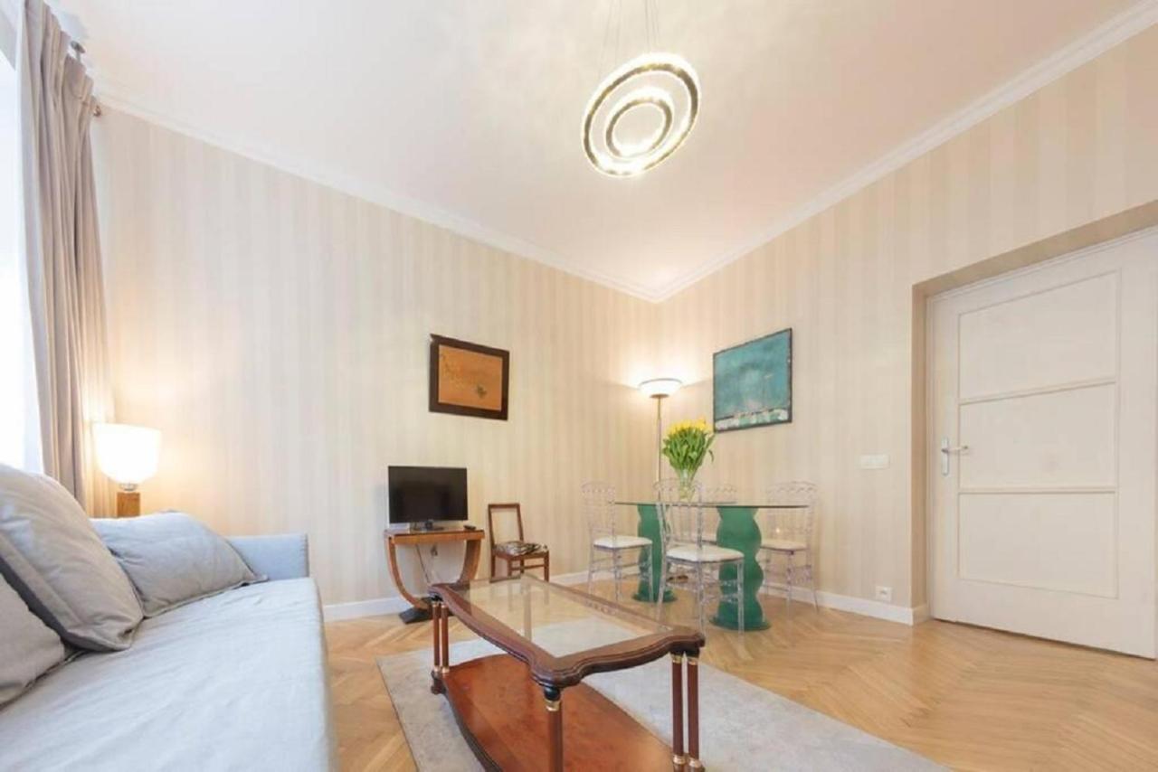 Super Luxury And Cozy- Golden Apartments- City Center Varşova Dış mekan fotoğraf